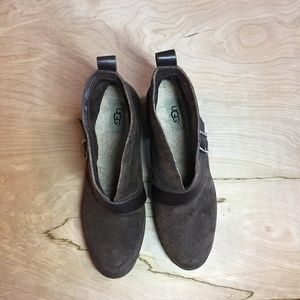 Ugg ankle boot
